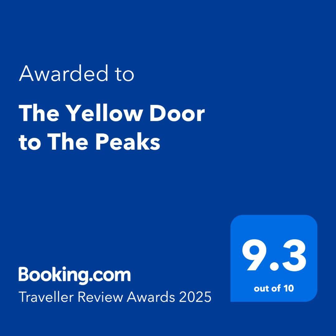 The Yellow Door To The Peaks Holiday home Bollington